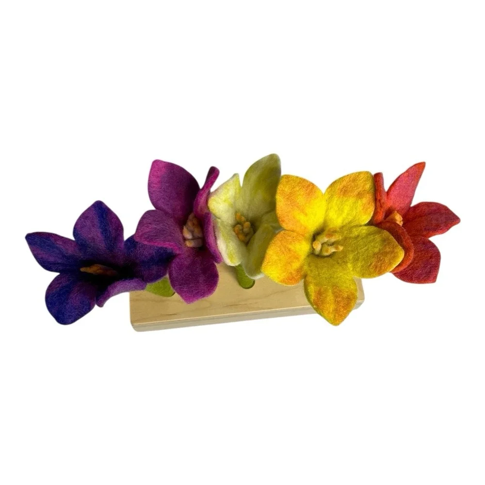 Lovevery Felt Flowers In A Row Wood Stand The Helper Play Kit Montessori Toy